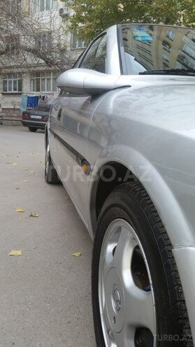 Opel Vectra 1999, 250,000 km - 1.6 l - Sumqayıt