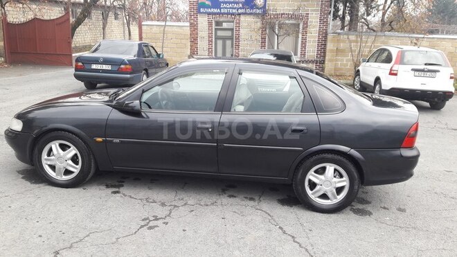 Opel Vectra 1996, 323,000 km - 1.8 л - Zaqatala