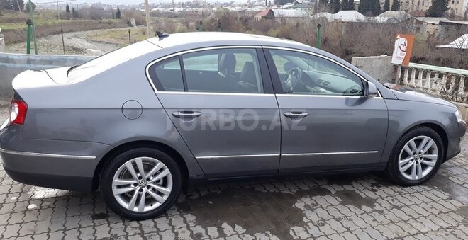 Volkswagen Passat 2006, 220,000 km - 2.0 l - Gəncə