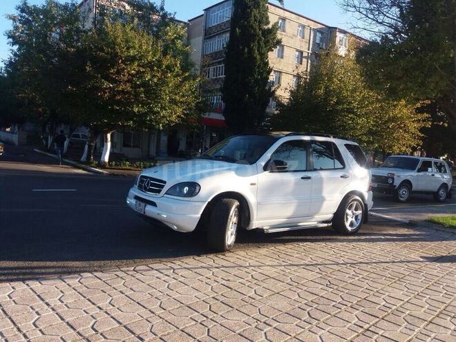 Mercedes ML 320 2001, 225,313 km - 3.2 l - Lənkəran