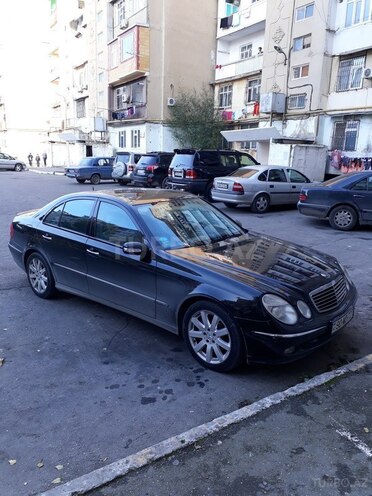 Mercedes E 320 2003, 290,000 km - 3.2 l - Bərdə