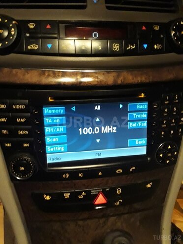 Mercedes E 320 2003, 290,000 km - 3.2 l - Bərdə