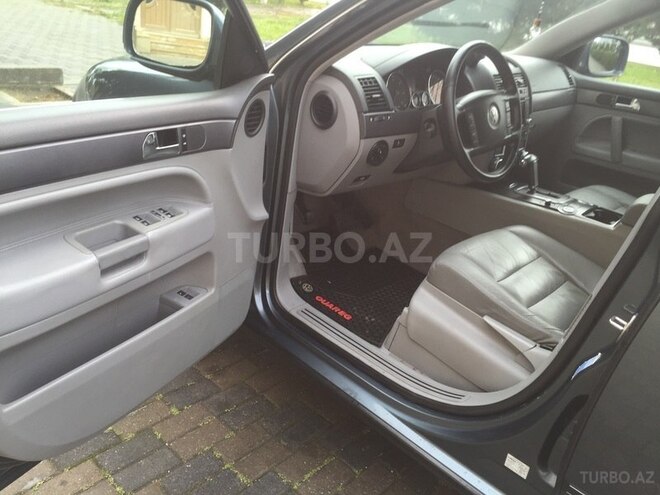Volkswagen Touareg 2006, 178,000 km - 3.0 l - Sumqayıt