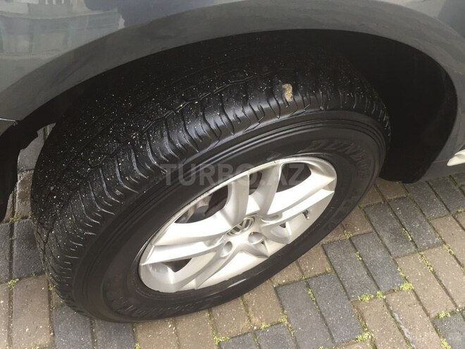 Volkswagen Touareg 2006, 178,000 km - 3.0 l - Sumqayıt