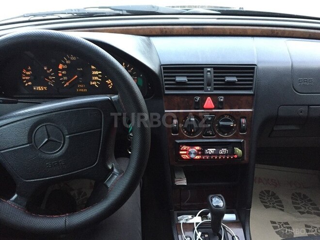 Mercedes C 180 1997, 213,563 km - 1.8 l - Bakı