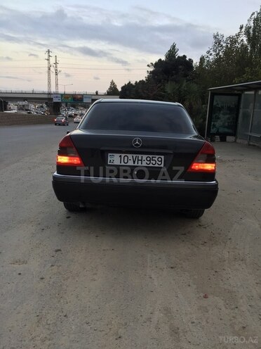 Mercedes C 180 1997, 213,563 km - 1.8 l - Bakı