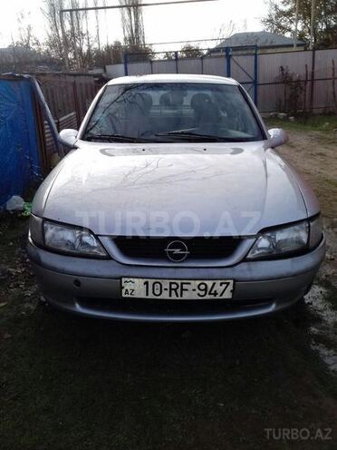 Opel Vectra 1996, 300,000 km - 1.8 l - Beyləqan