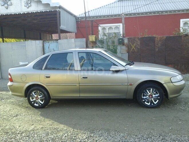 Opel Vectra 1997, 245,678 km - 1.8 l - Sumqayıt