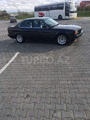 BMW 525 1994, 357,000 km - 2.5 л - Bakı