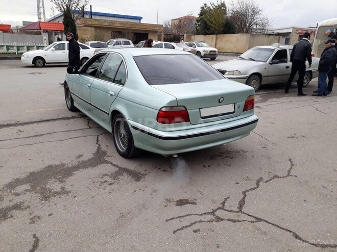 BMW 528 2000, 289,000 km - 2.8 l - Bakı