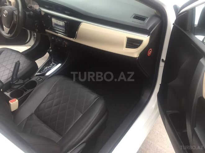 Toyota Corolla 2014, 65,900 km - 1.6 l - Bakı