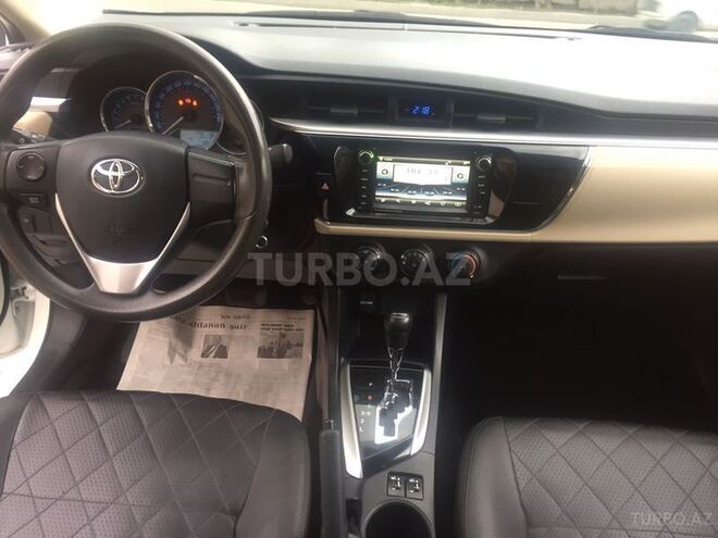 Toyota Corolla 2014, 65,900 km - 1.6 l - Bakı