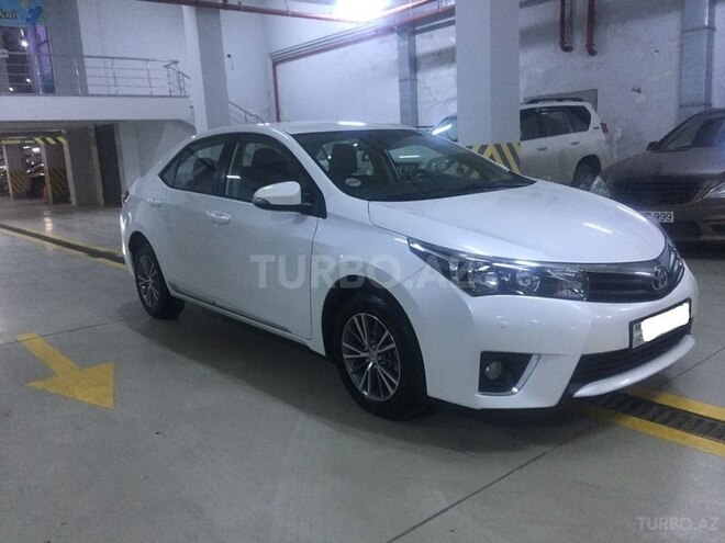 Toyota Corolla 2014, 65,900 km - 1.6 l - Bakı