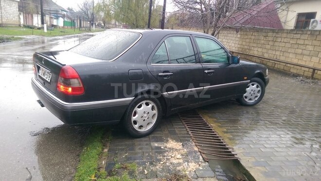 Mercedes C 180 1995, 500,000 km - 1.8 l - Xudat