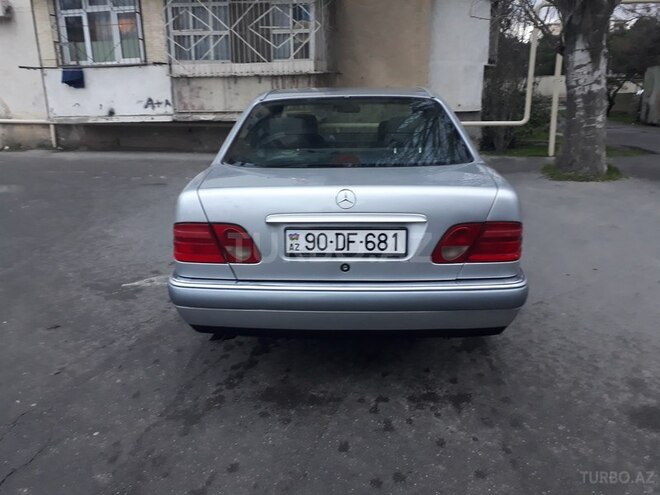Mercedes E 240 1997, 286,500 km - 2.4 l - Bakı