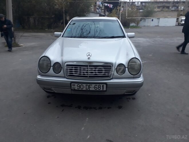 Mercedes E 240 1997, 286,500 km - 2.4 l - Bakı