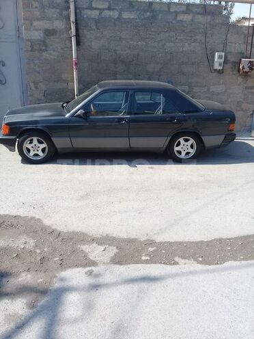 Mercedes 190 1990, 300,000 km - 2.2 l - Bakı