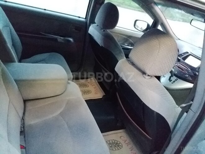 Mitsubishi Grandis 2004, 199,000 km - 2.4 l - Bakı
