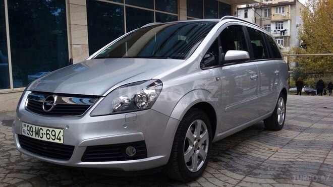 Opel Zafira 2006, 107,000 km - 2.2 l - Bakı