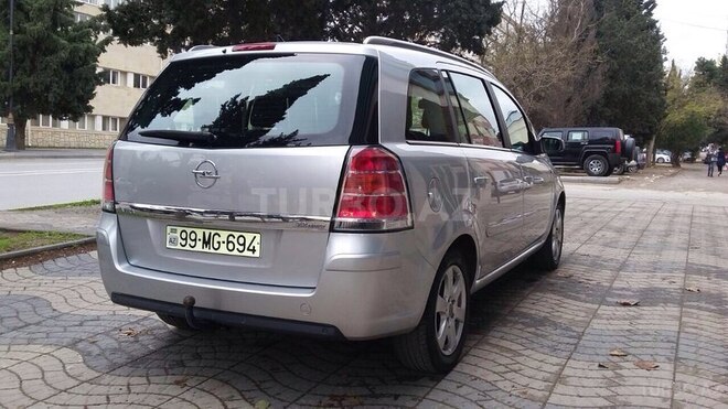 Opel Zafira 2006, 107,000 km - 2.2 l - Bakı