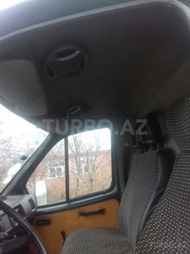 GAZ 2705 1998, 452,100 km - 2.3 l - Quba