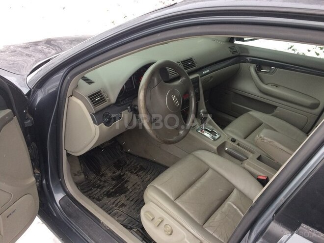 Audi A4 2004, 290,000 km - 2.0 l - Qəbələ