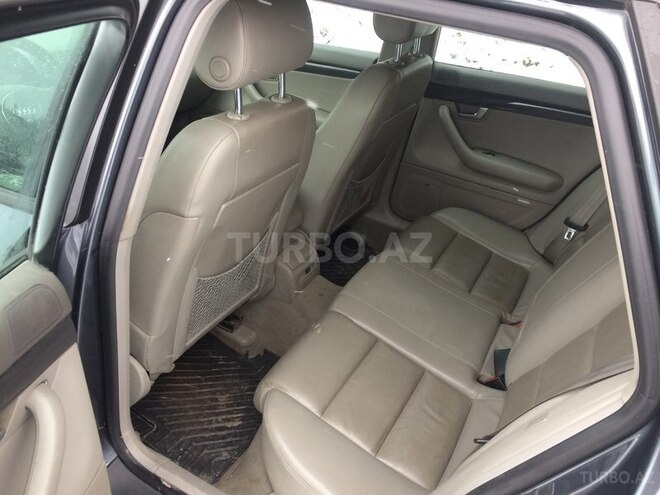 Audi A4 2004, 290,000 km - 2.0 l - Qəbələ