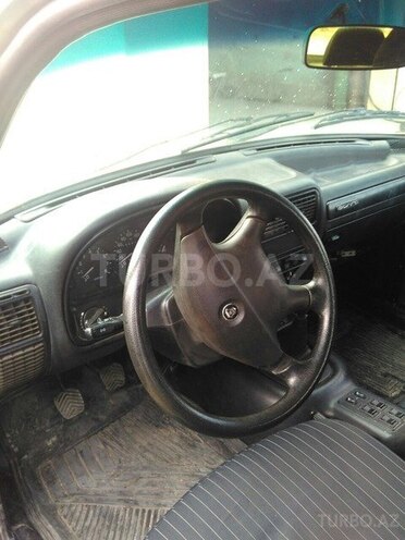 GAZ 31105 2005, 33,000 km - 2.4 l - Ağstafa