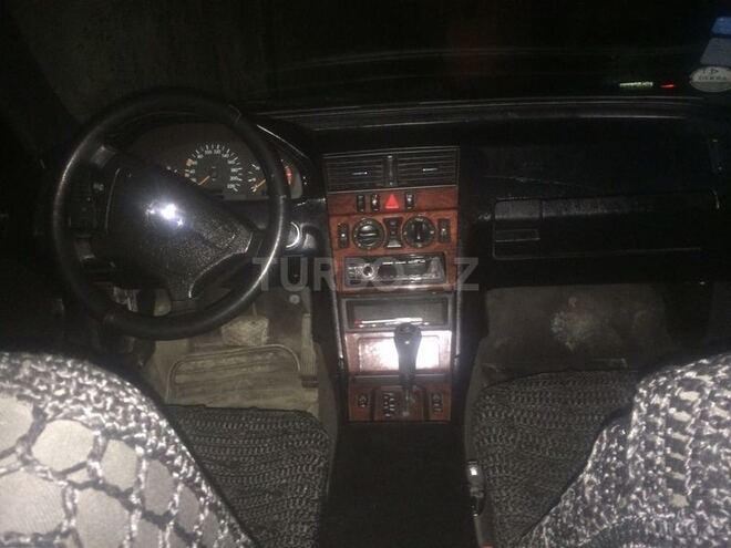 Mercedes C 220 2000, 145,000 km - 2.2 l - Bakı