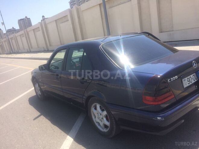 Mercedes C 220 2000, 145,000 km - 2.2 l - Bakı