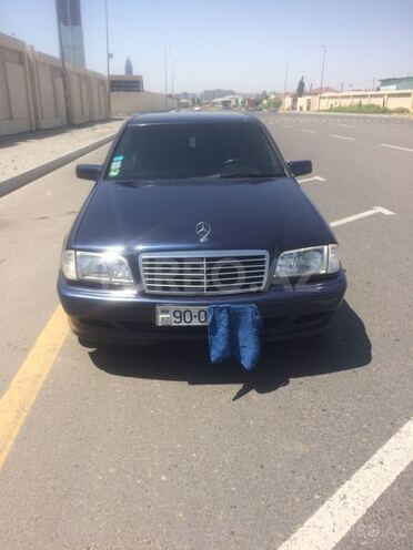 Mercedes C 220 2000, 145,000 km - 2.2 l - Bakı
