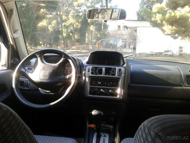 Mitsubishi Pajero io 1999, 210,000 km - 1.8 l - Sumqayıt
