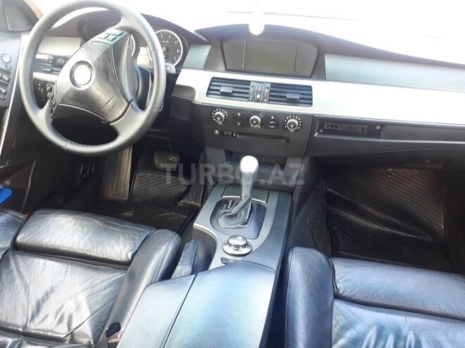 BMW 530 2003, 200,000 km - 3.0 l - Bakı