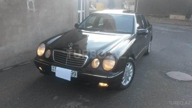Mercedes E 270 2000, 236,000 km - 2.7 l - Bakı