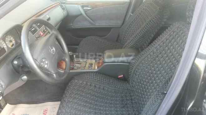 Mercedes E 270 2000, 236,000 km - 2.7 l - Bakı