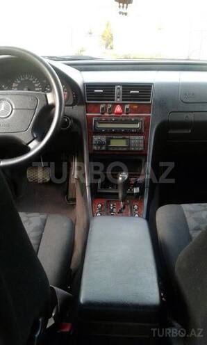Mercedes C 180 2000, 200,000 km - 1.8 l - Bakı