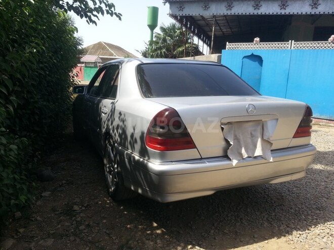 Mercedes C 230 1998, 150,000 km - 0.2 л - Bakı