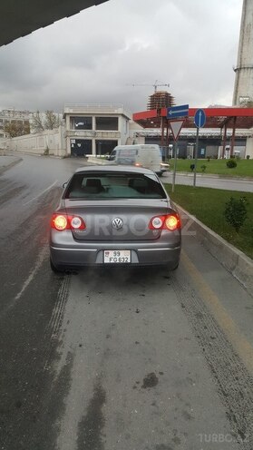 Volkswagen Passat 2006, 206,700 km - 2.0 l - Bakı