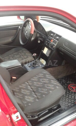 Mercedes C 220 1999, 166,545 km - 2.2 л - Bakı