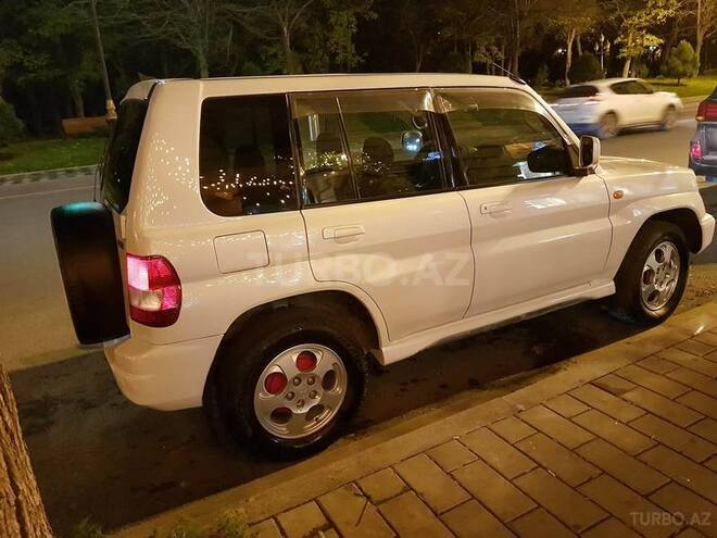 Mitsubishi Pajero io 2000, 278,000 km - 2.0 l - Bakı