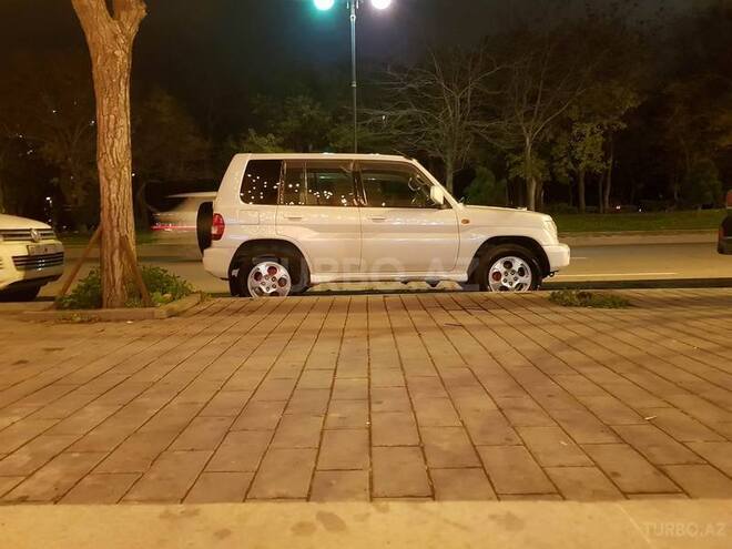 Mitsubishi Pajero io 2000, 278,000 km - 2.0 l - Bakı