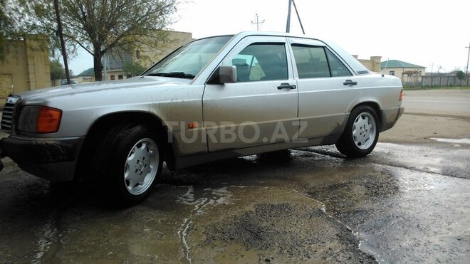 Mercedes 190 1990, 255,000 km - 2.0 l - Neftçala