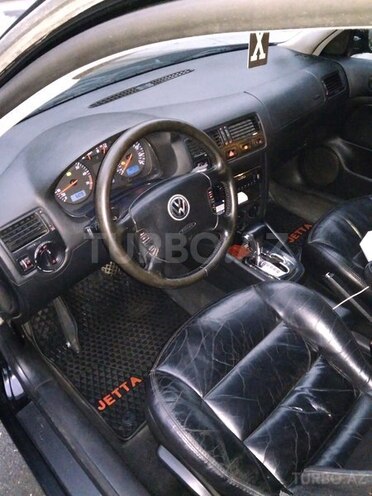 Volkswagen Jetta 2002, 235,000 km - 1.8 l - Bakı
