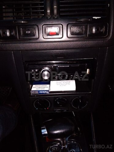 Volkswagen Jetta 2002, 235,000 km - 1.8 l - Bakı
