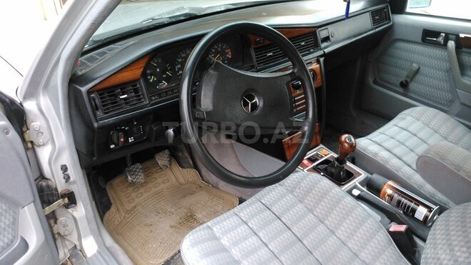 Mercedes 190 1990, 255,000 km - 2.0 l - Neftçala