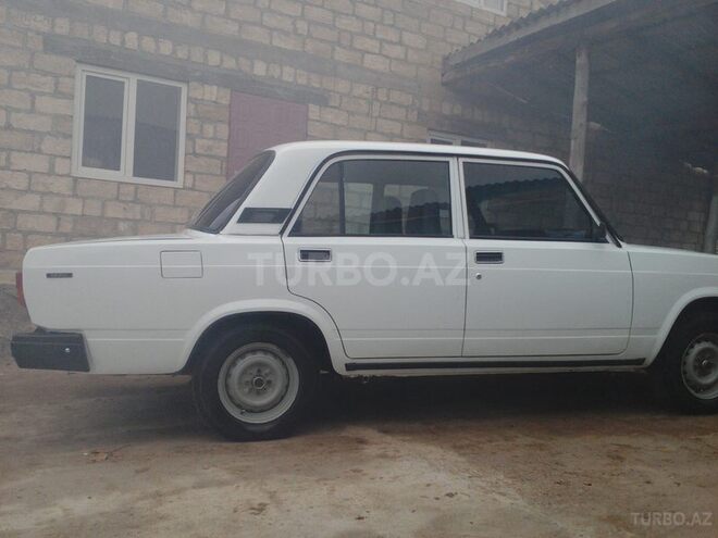 LADA (VAZ) 2107 2003, 34,000 km - 0.1 l - Qusar