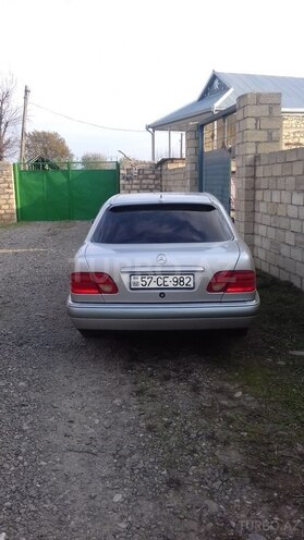 Mercedes E 200 1996, 215,000 km - 2.0 л - Ağdam