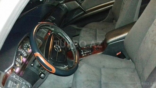 Mercedes E 200 1996, 215,000 km - 2.0 л - Ağdam
