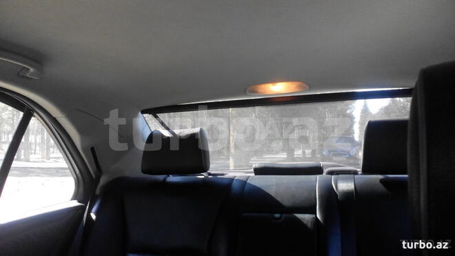 Mercedes E 200 1999, 222,600 km - 0.2 l - Naftalan