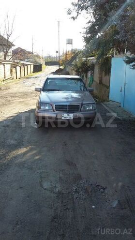 Mercedes C 200 1993, 432,156 km - 1.8 л - Lənkəran